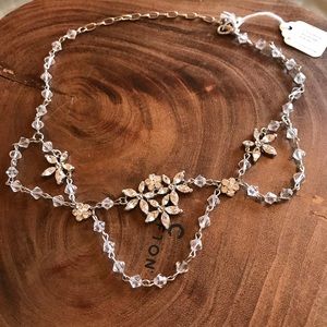 NWT Crystal and rhinestone statement necklace
